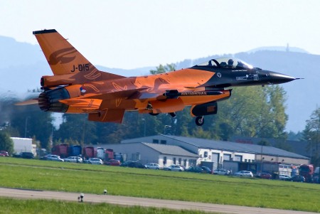 General Dynamics F-16AM Fighting Falcon, Netherlands Air Force - F-16 Demo Team, Dny NATO 2011